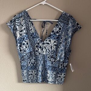 Old Navy Blue and White Patterned Blouse